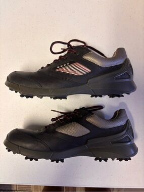 Great condition men’s size 42 Ecco leather golf shoes extra width